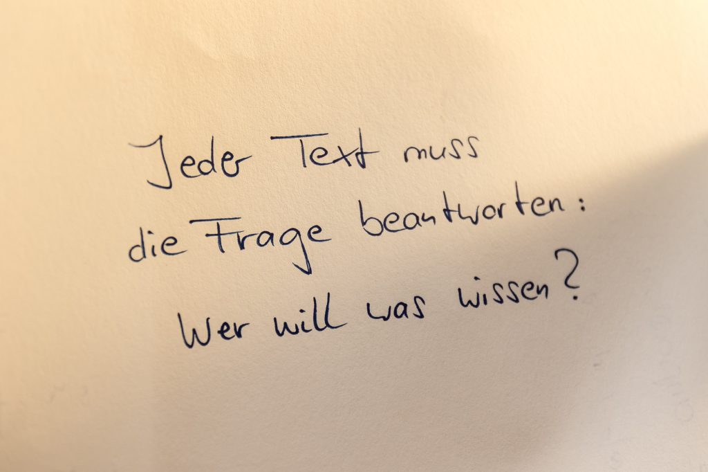 10 Fragen Die Jeder Gebildete Christ Beantworten Muss Zitat_Jeder Text muss die Frage beantworten | textpartitur